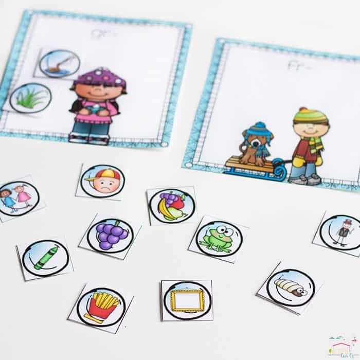 These free word work printable blends sorting mats are simply adorable! I love how the kids can match the blends to the different winter pictures!