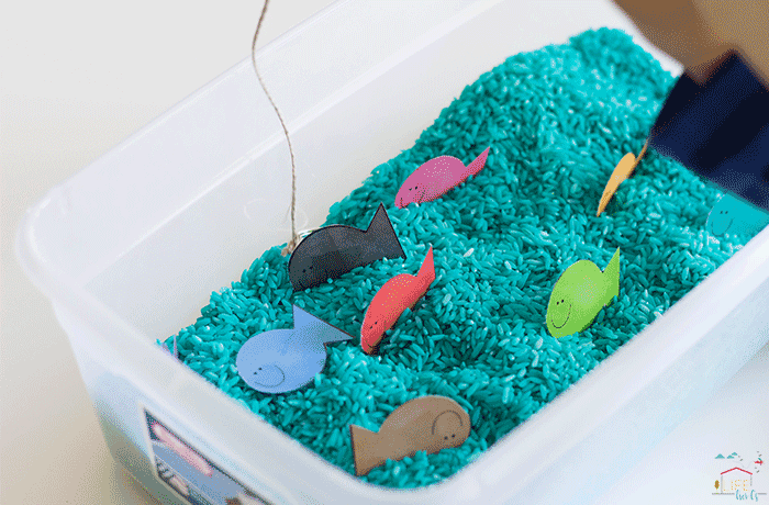 Free Printable Fishbowl Color Matching Activity 10 fish color matching sensory bin with blue dyed rice