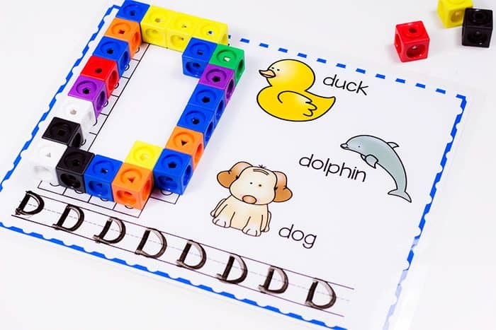 Free Printable Uppercase Alphabet Snap Cube Mats 12 uppercase snap cubes1