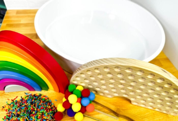 materials to make the diy rainbow sensory bin.